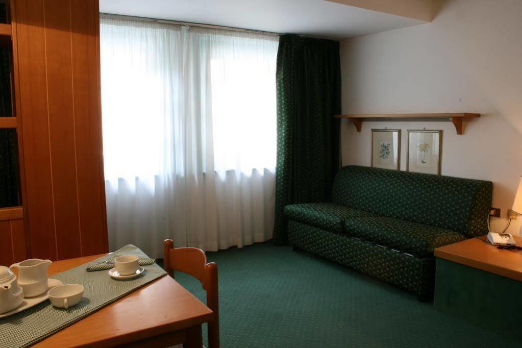 Residence Hotel Sport Campiglio Madonna di Campiglio Ngoại thất bức ảnh