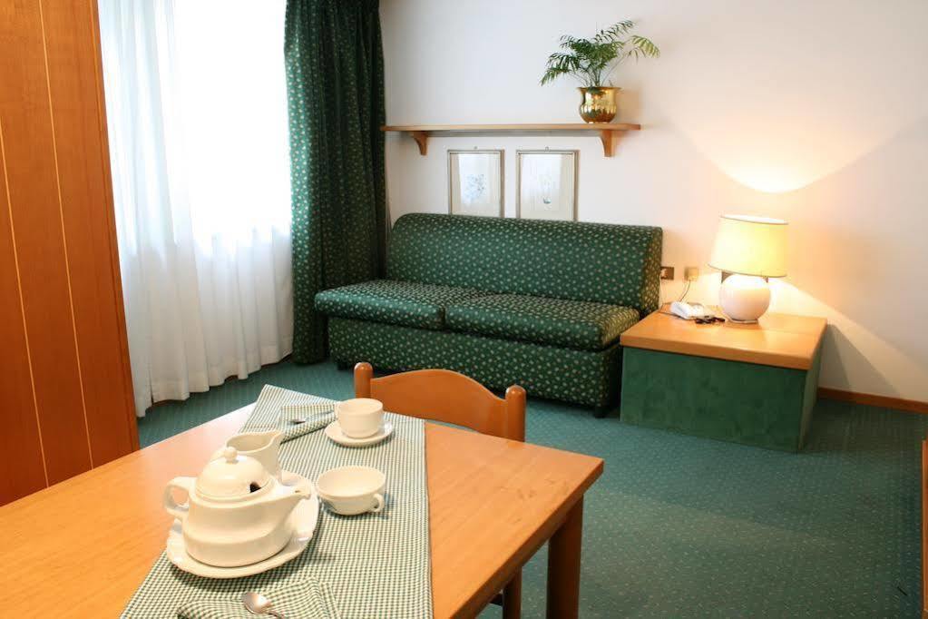 Residence Hotel Sport Campiglio Madonna di Campiglio Ngoại thất bức ảnh